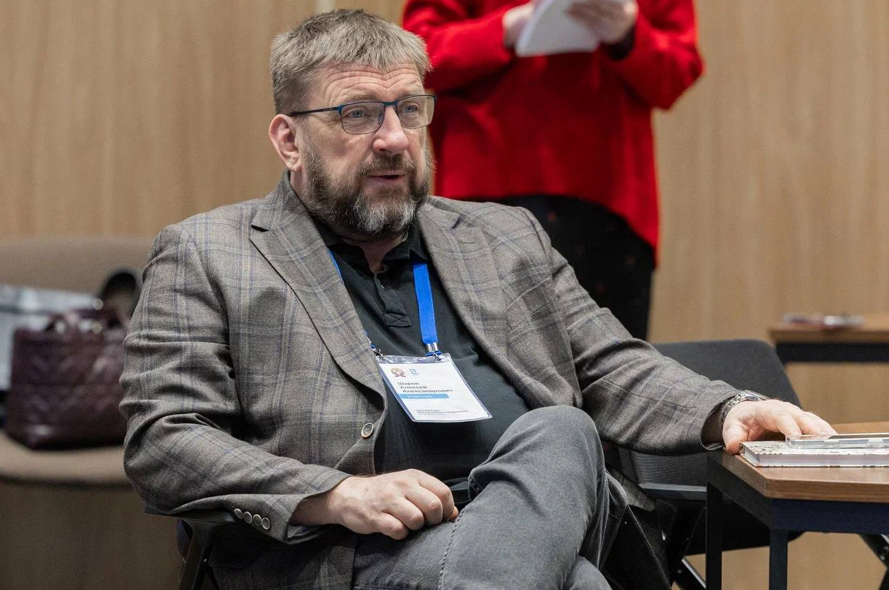Алексей Шаров